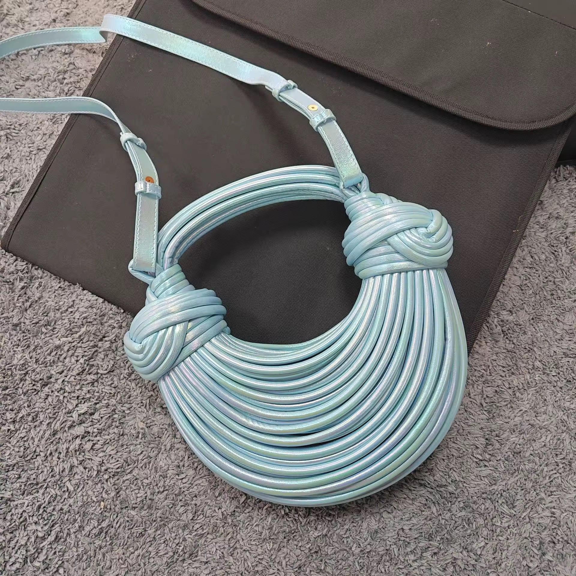 Ladies fashion handbags