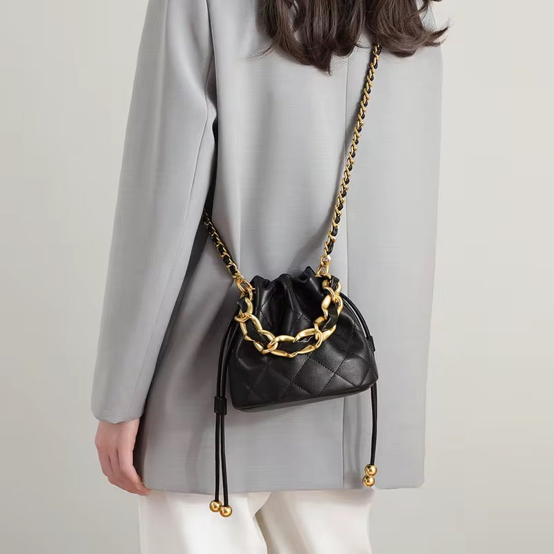 Hand bag